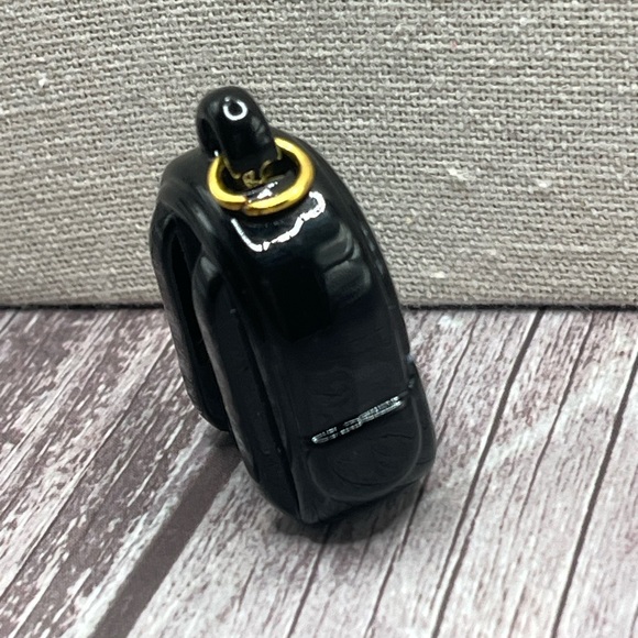 SALE❣️CHANEL Backpack Charm Stamped CC Logo Pendant Charm Camellia Black & White - Picture 7 of 12